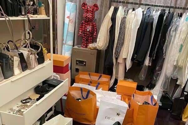 南昌东湖区回收一线品牌衣服